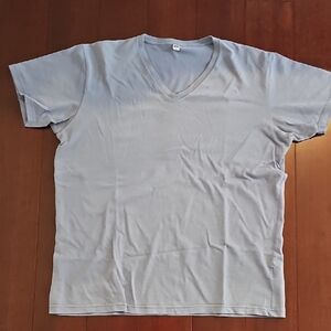 Uniqlo Light Blue (Periwinkle) Crew Neck Shirt